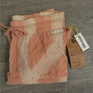 NWT Billabong Coral and Beige Striped 90’s Beach Pants Size M